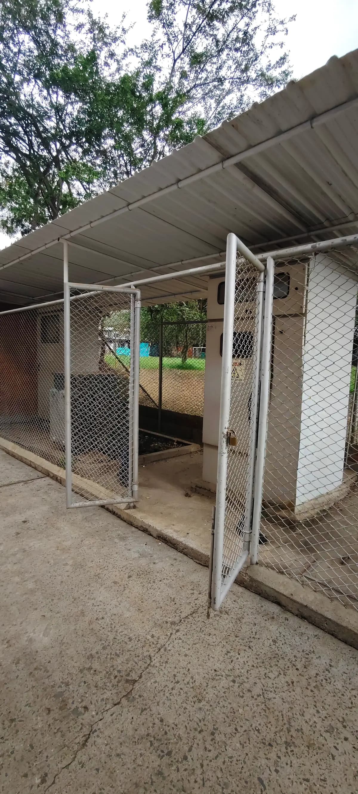 Estado inicial Adecuación de Cuarto Técnico bajo Norma RETIE