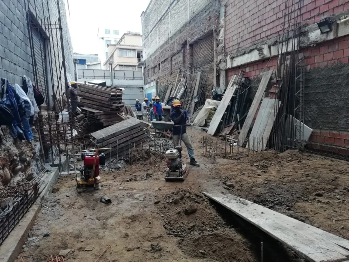 Estado inicial Construcción de Edificio Comercial