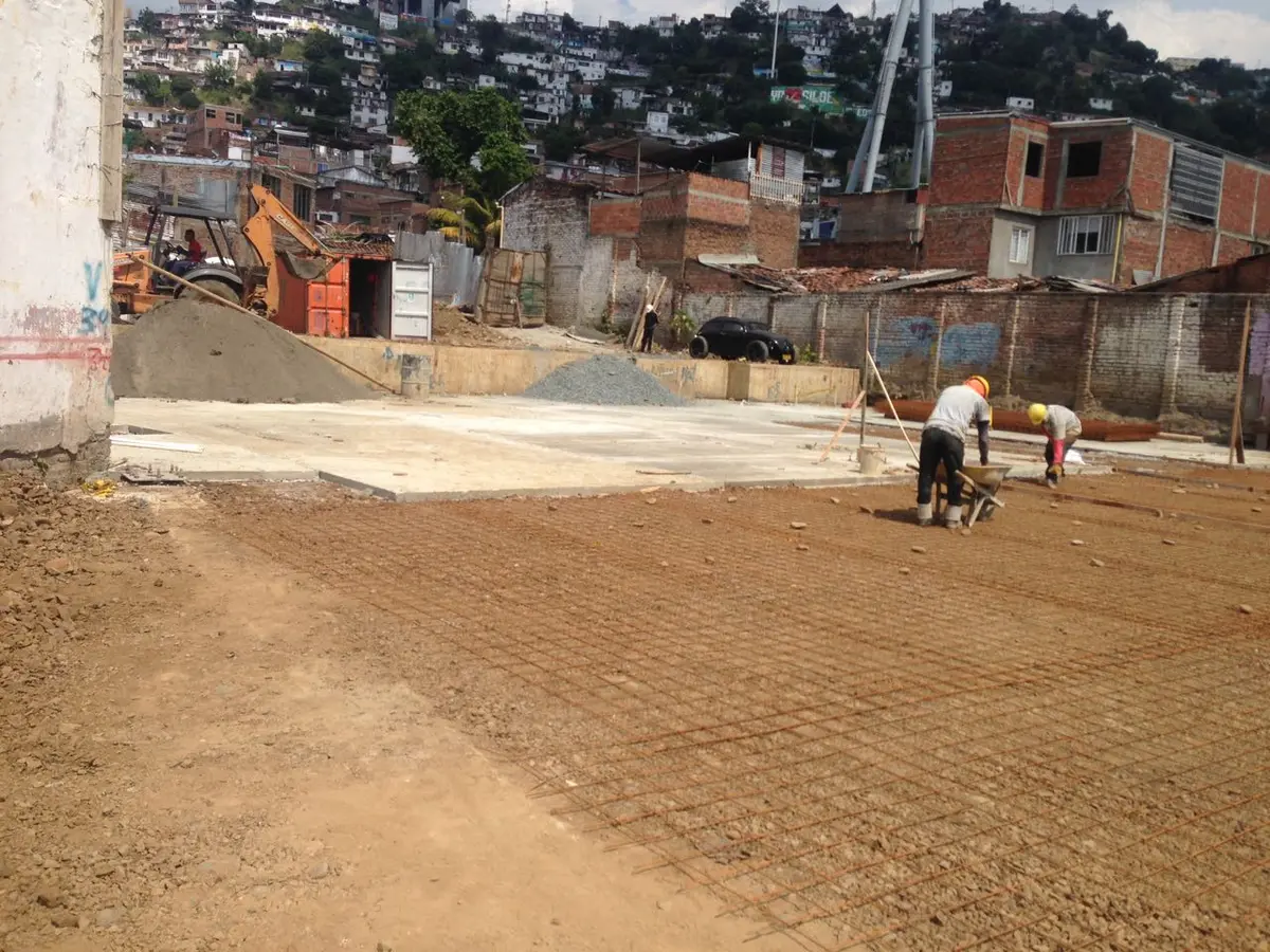 Estado inicial Construcción de Superficie Comercial